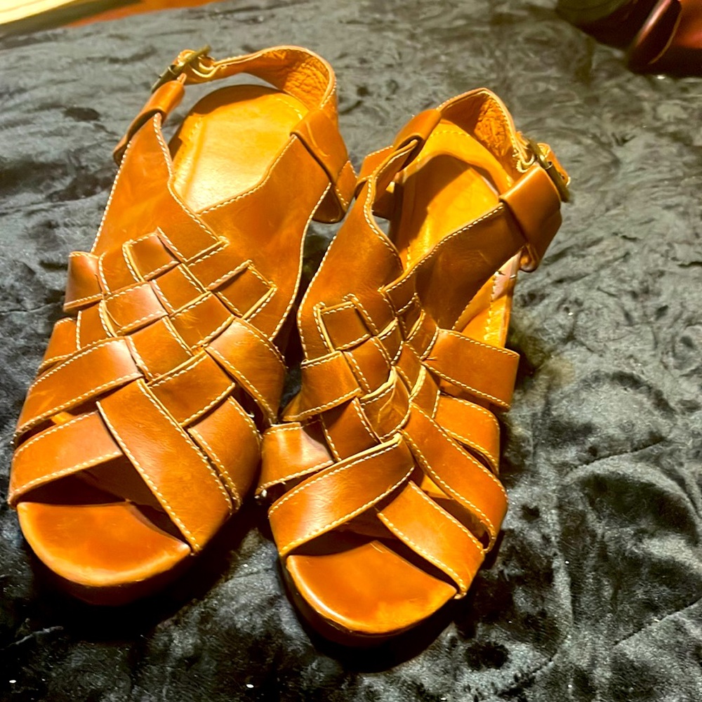 Woman’s Shoes